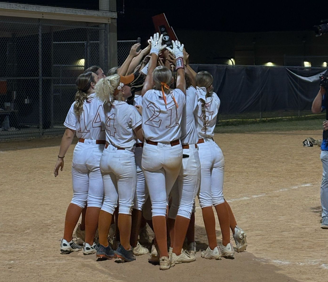 Stingray softball team advances to District Championship